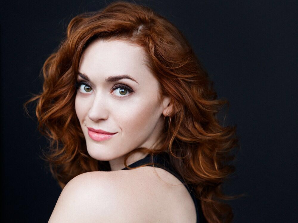 Lieutenant Elara  Evander